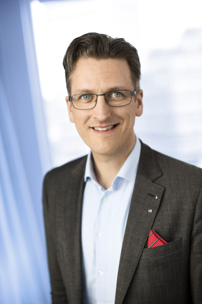 Henrik Bladh European Patent Attorney AWA Malmö, Sweden
