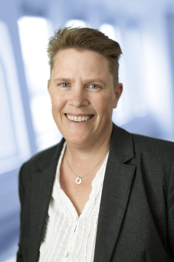 Malin Larsson European Patent and Design Attorney AWA Lund, Sweden