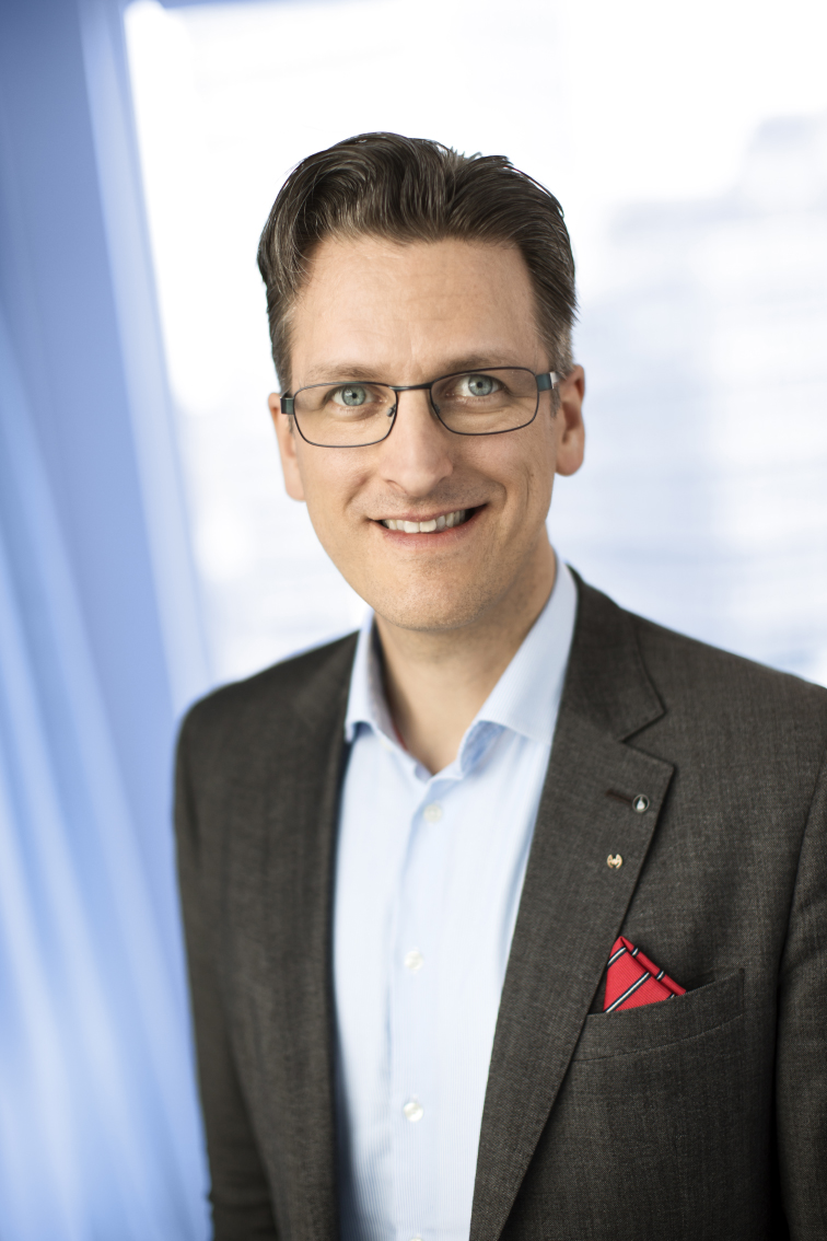 Bladh, Henrik